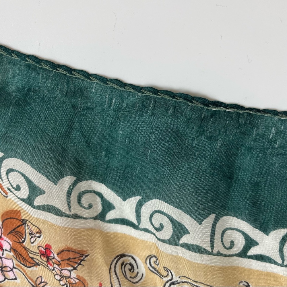 Vintage Silk Scarf Floral FLAWS Green Cream Retro Square Border Women Autumn‎ - Picture 15 of 16